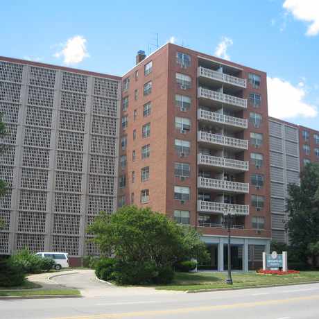 Photo of Fountain Place Apartments in Lansing
