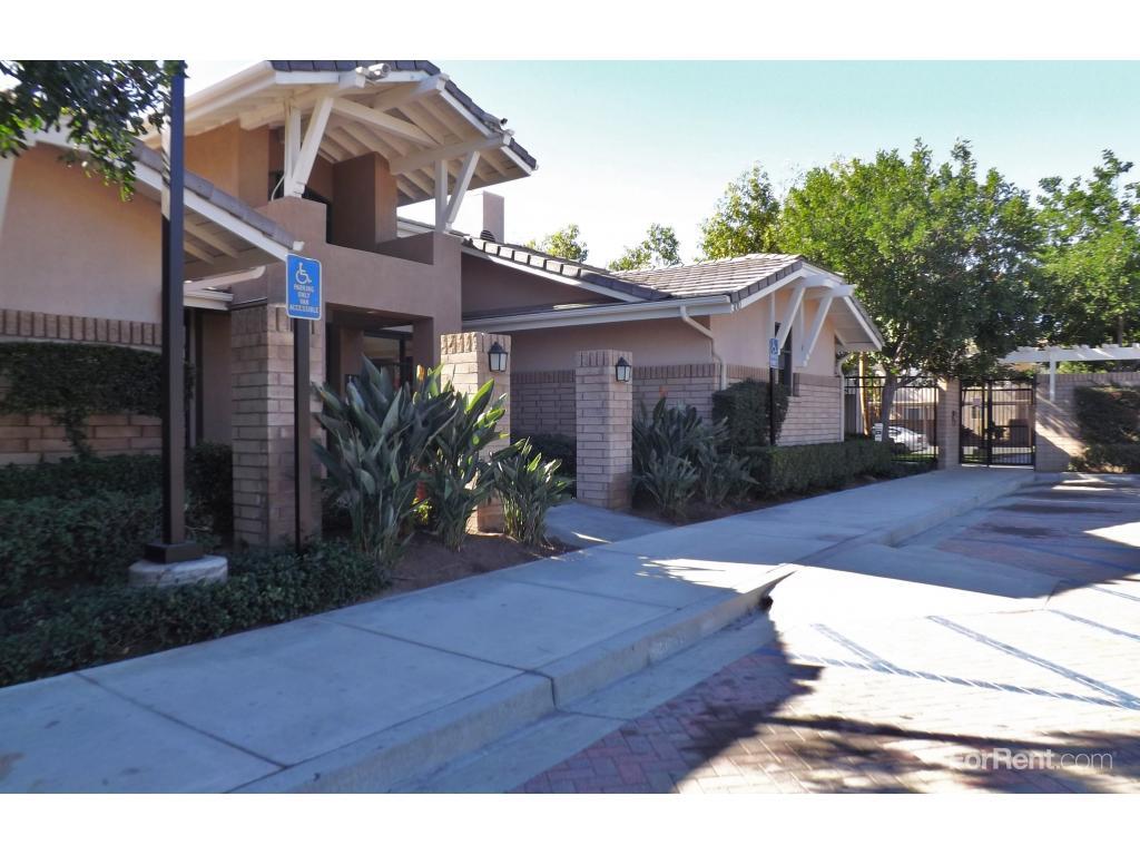 The Crossings Apartments, Rialto CA Walk Score