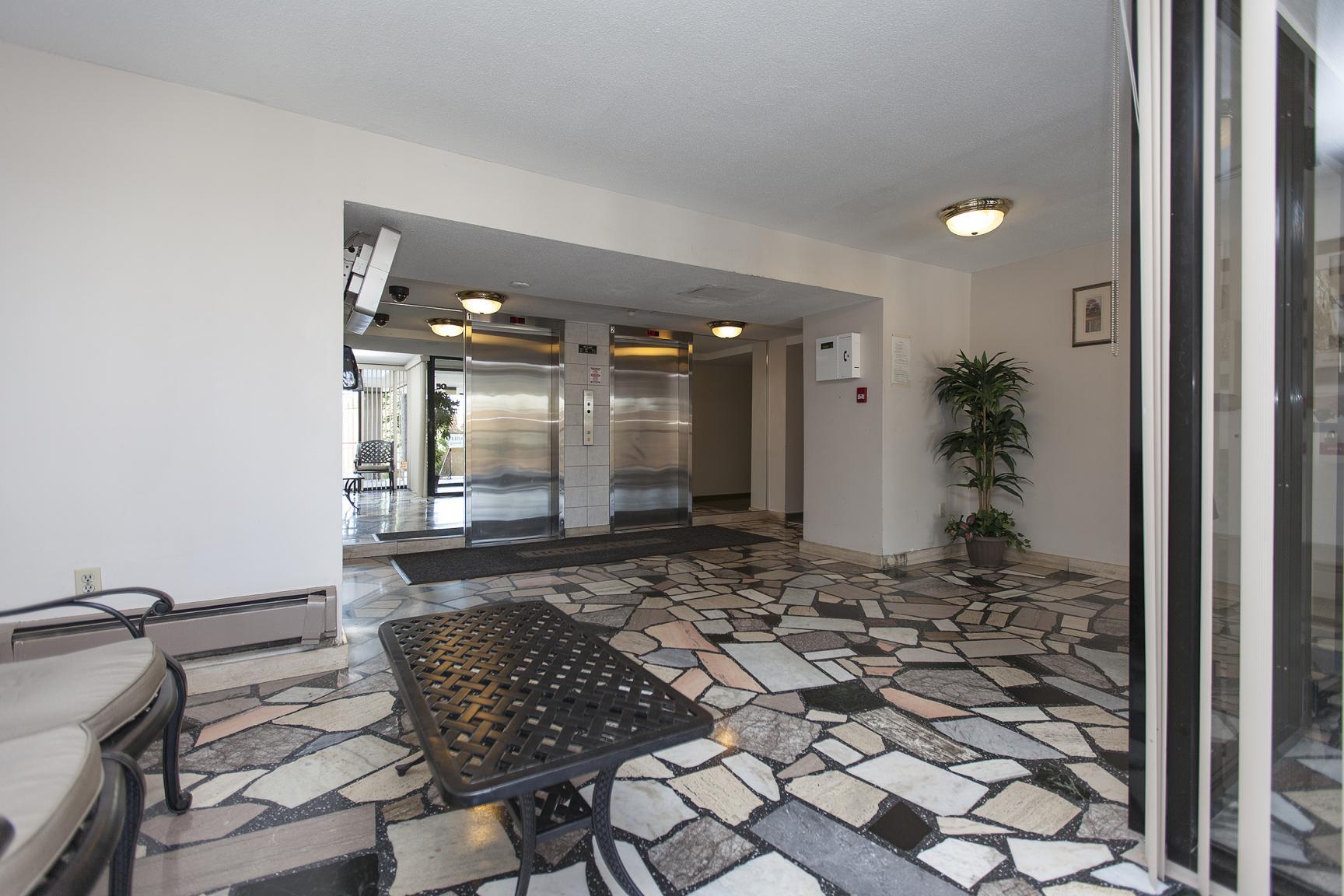 50 Young Street Apartments, Hamilton ON Walk Score