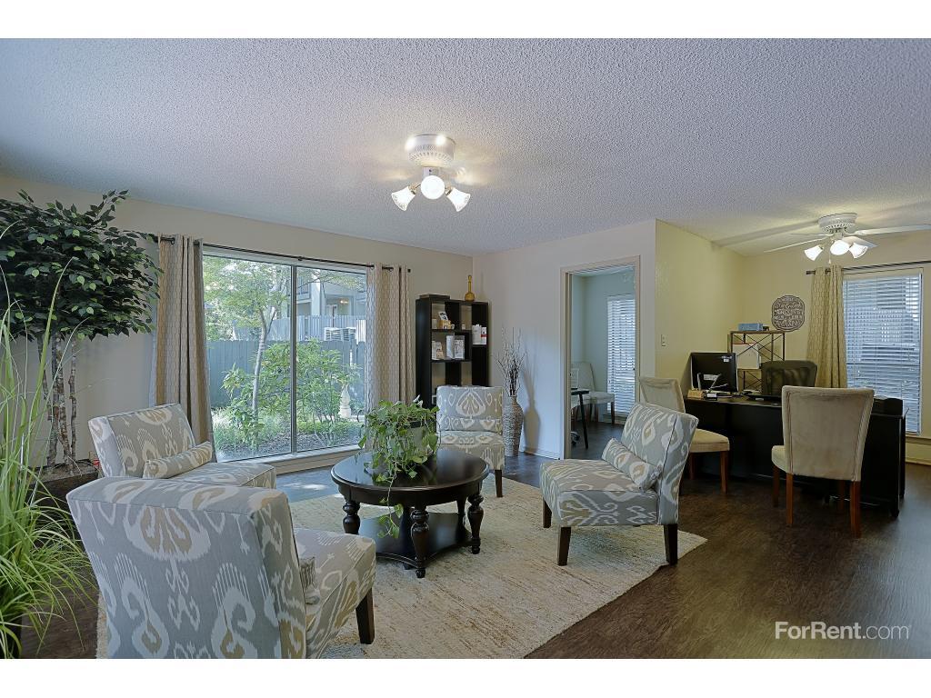 highlands creek apartments dallas tx walk score