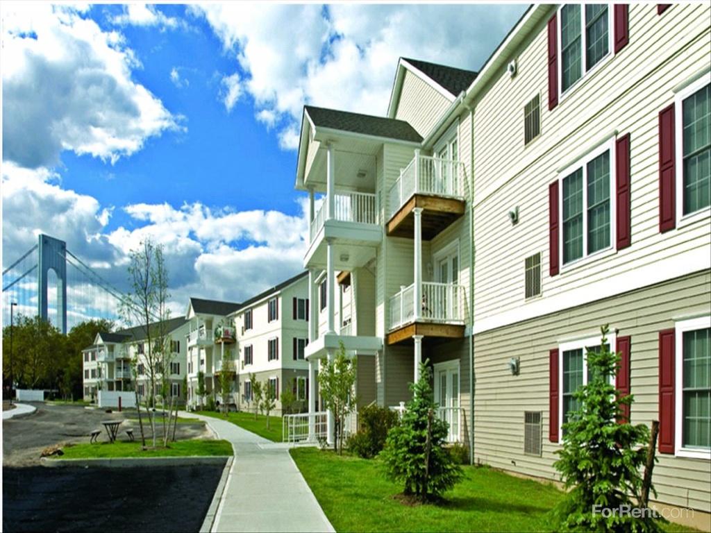 Fort Hamilton Family Homes Apartments, New York NY Walk Score