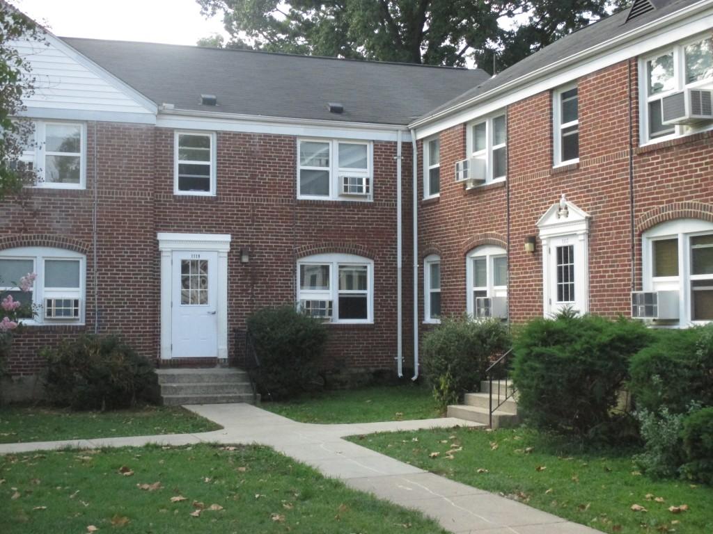 Glenwood Gardens Apartments, Essex MD Walk Score