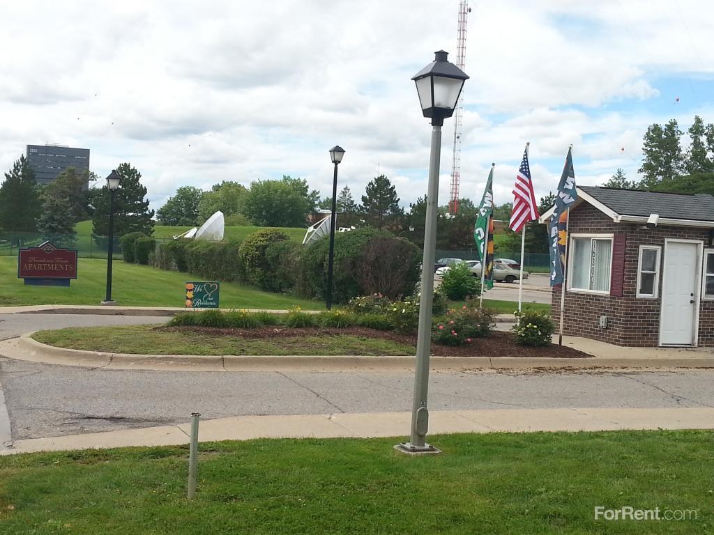 16300 W. 9 Mile Road Apartments, Southfield MI Walk Score