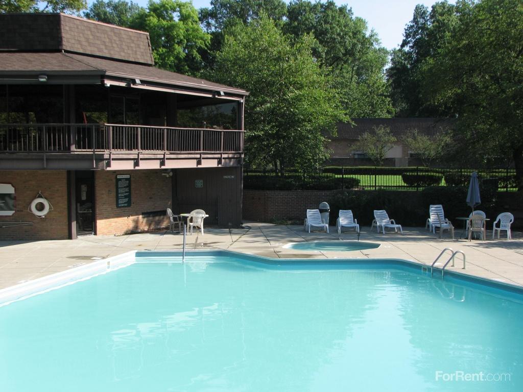 The Villages at Eden Crossing Apartments, Whitehall OH Walk Score