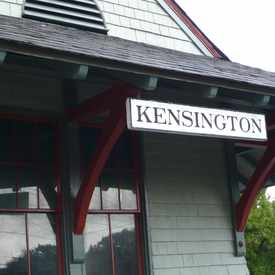 Photo of MARC train kensington