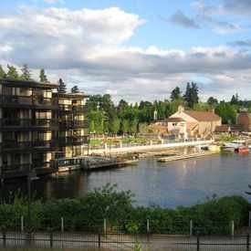 Photo of Lakeshore Inn