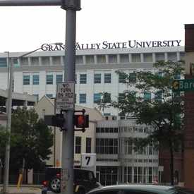Photo of Grand Valley State University: Steelcase Library