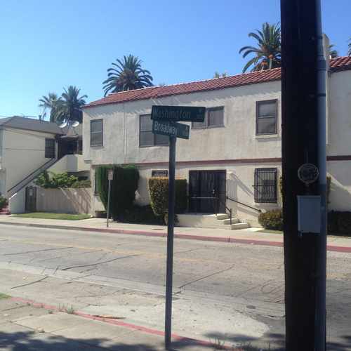 photo of W Washington & N Broadway at 1302 North Broadway Santa Ana CA 92706