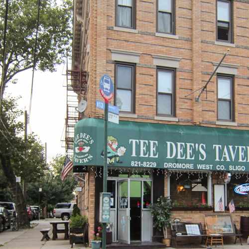 photo of Tee Dee's Tavern at 6431 Cooper Avenue Queens NY 11385