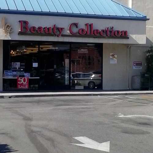 photo of Beauty Collection at 13351 Riverside Drive Los Angeles CA 91423