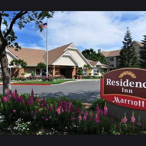 photo of Residence Inn Fresno at 5322 North Diana Avenue Fresno CA 93710
