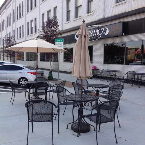 photo of Muggswigz Coffee & Tea co. at 137 Walnut Avenue Northeast Canton OH 44702