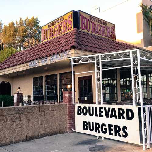 photo of Boulevard Burgers at 21718 Ventura Blvd Los Angeles CA 91364