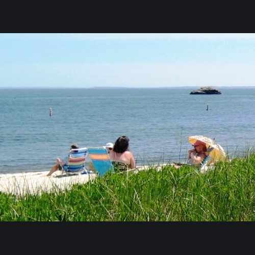 photo of Hole in the Wall Beach at 5 Baptist Lane East Lyme CT 06357