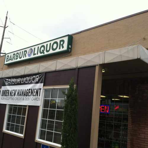 photo of Barbur Liquor Store at 9875 Southwest Barbur Boulevard Portland OR 97219