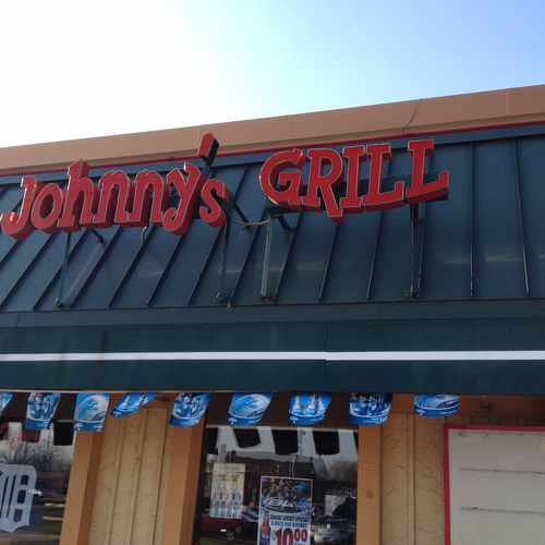 photo of Johnny's On The Lake Bar & Grill at 146 High Street Belleville MI 48111