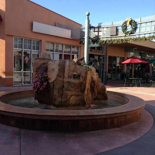 photo of Market Place at 800 Victoria Ave Ventura CA 93003