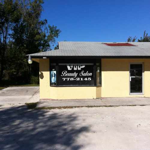 photo of V I P at 7169 Wilson Boulevard Jacksonville FL 32210