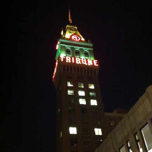 photo of Tribune Building at Warren Fwy Oakland CA 94618