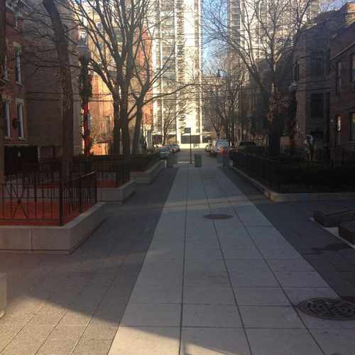 photo of Burton Place at 1429 North Wells Street Chicago IL 60610