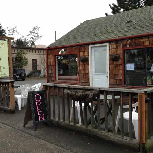 photo of TreeHouse Coffee at 12303 15th Avenue Northeast Seattle WA 98125