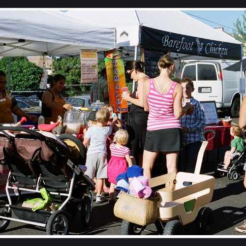 photo of Northwest Farmers Market at Northwest Everett Street Portland OR US