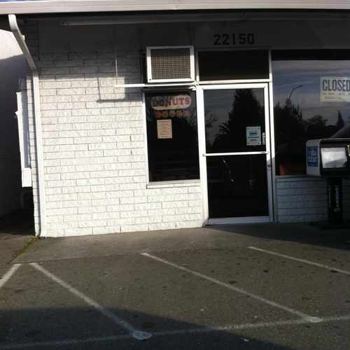 photo of Castro Valley Donuts at 22150 Redwood Road Hayward CA 94546