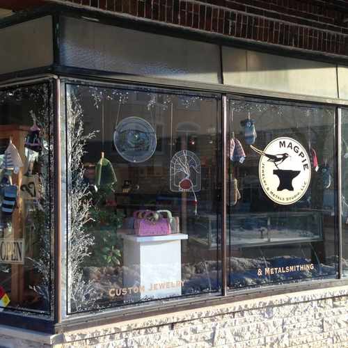 photo of Magpie at 7613 Harwood Avenue Wauwatosa WI 53213