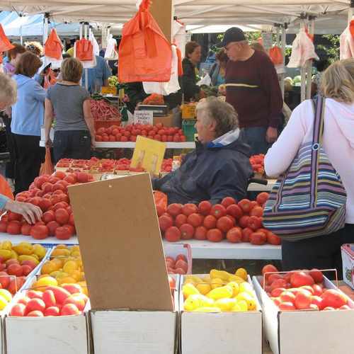 photo of Lincoln Square Farmers Market at 4700 North Lincoln Avenue Chicago IL 60625
