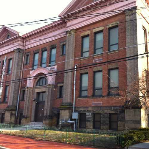 photo of Stewart Alternative Elementary at 387 East Beck Street Columbus OH 43206