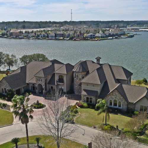 photo of Montgomery, TX at 104 April Breeze Montgomery TX 77356