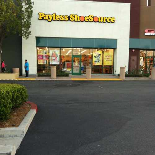 photo of Payless ShoeSource at 1841 University Drive Vista CA 92083