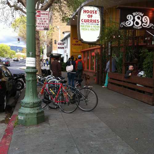photo of House of Curries at 384 Grand Avenue Oakland CA 94610