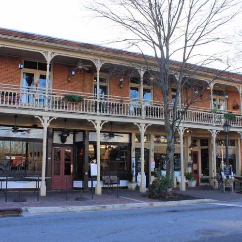 photo of Kelly kakes at 953 Canton Street Roswell GA 30075