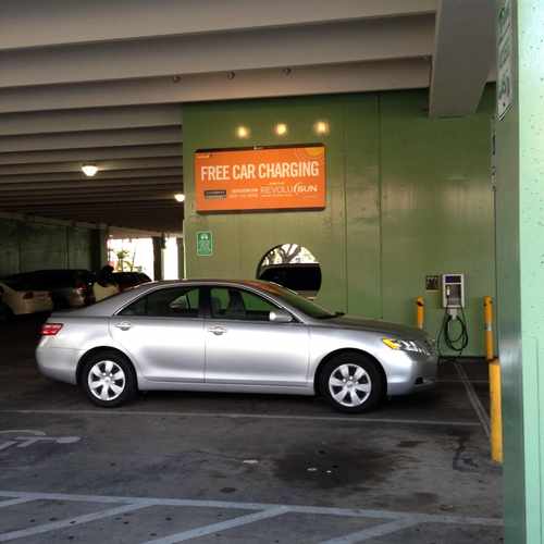 photo of Charge Point Charging Station, Kailua at 591 Kailua Road Kailua HI 96734