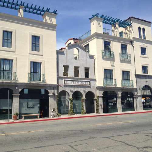 photo of Adesso at 4395 Piedmont Avenue Oakland CA 94611