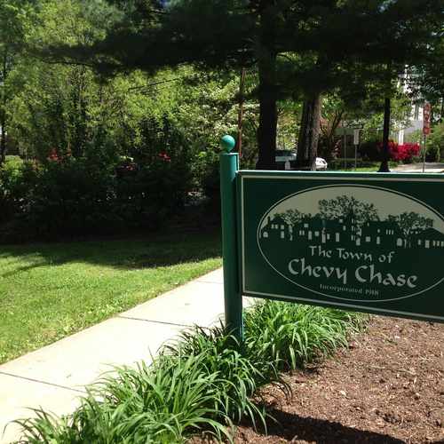 photo of Chevy Chase park and playground at 7120 Wisconsin Avenue Bethesda MD 20814
