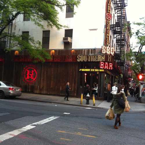 photo of Southern Hospitality BBQ at 1460 2nd Avenue New York NY 10021