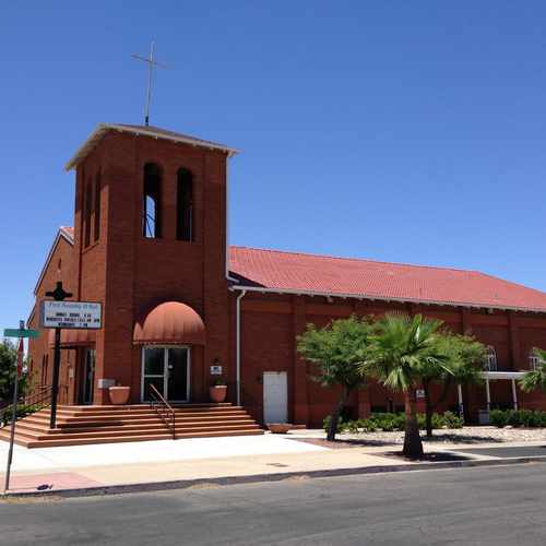 photo of First Assembly of God at 1749 East Broadway Boulevard Tucson AZ 85719
