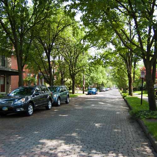 photo of Italian Village at 916 Summit Street Columbus OH 43201