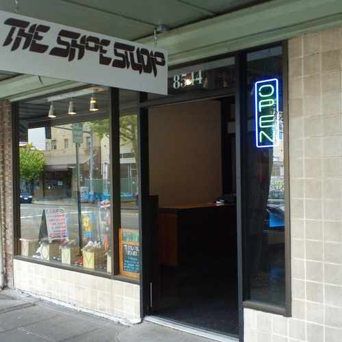 photo of Shoe Studio at 8544 Greenwood Avenue North Seattle WA 98103