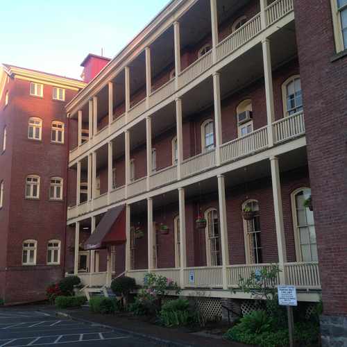photo of The Academy at 400 East Evergreen Boulevard Vancouver WA 98660