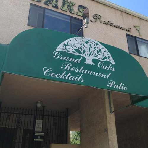 photo of Grand Oaks Restaurant at 3701 Grand Avenue Oakland CA 94610