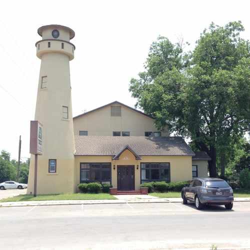 photo of Light House at 618 West Summit Avenue San Antonio TX 78212