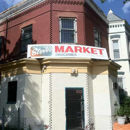 photo of Steve's Market at 75 P Street Northwest Washington DC 20001
