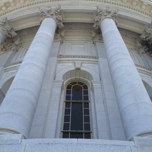 photo of Wisconsin State square at 2 East Main Street Madison WI 53703