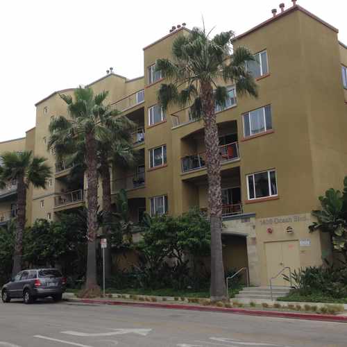 photo of 1400 Ocean Blvd at 1 South 9th Place Long Beach CA 90802