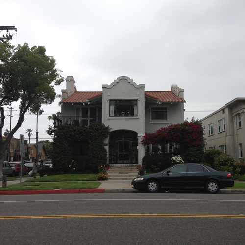 photo of Cute House In bluff Heights at 1616 East Ocean Boulevard Long Beach CA 90802