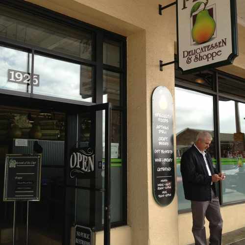 photo of Pear Delicatessen & Shoppe at 1926 Pike Place Seattle WA 98101
