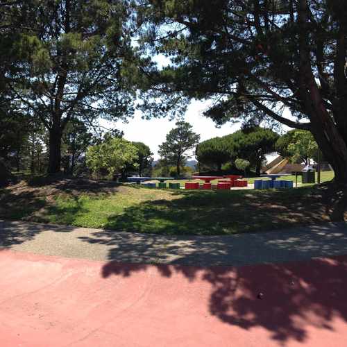 photo of Hilltop Park at 1298 La Salle Ave San Francisco CA 94124
